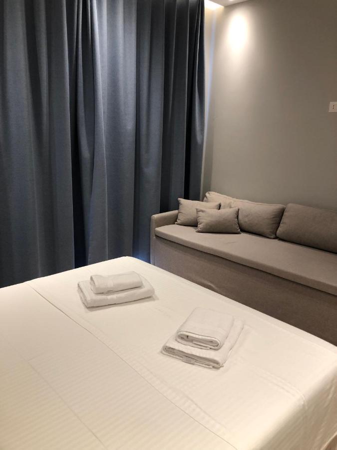 Hotel Dukes Albania à Radhimë Extérieur photo